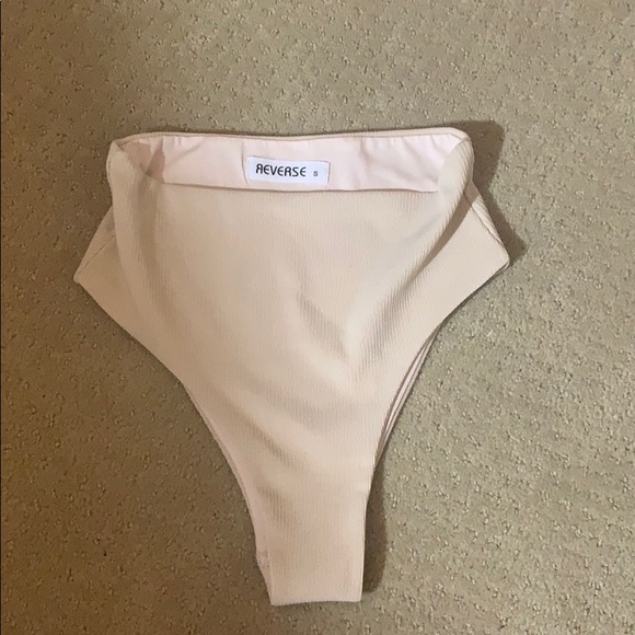 Princess Polly Alina Swim Set ✨ - Picture 2 of 3